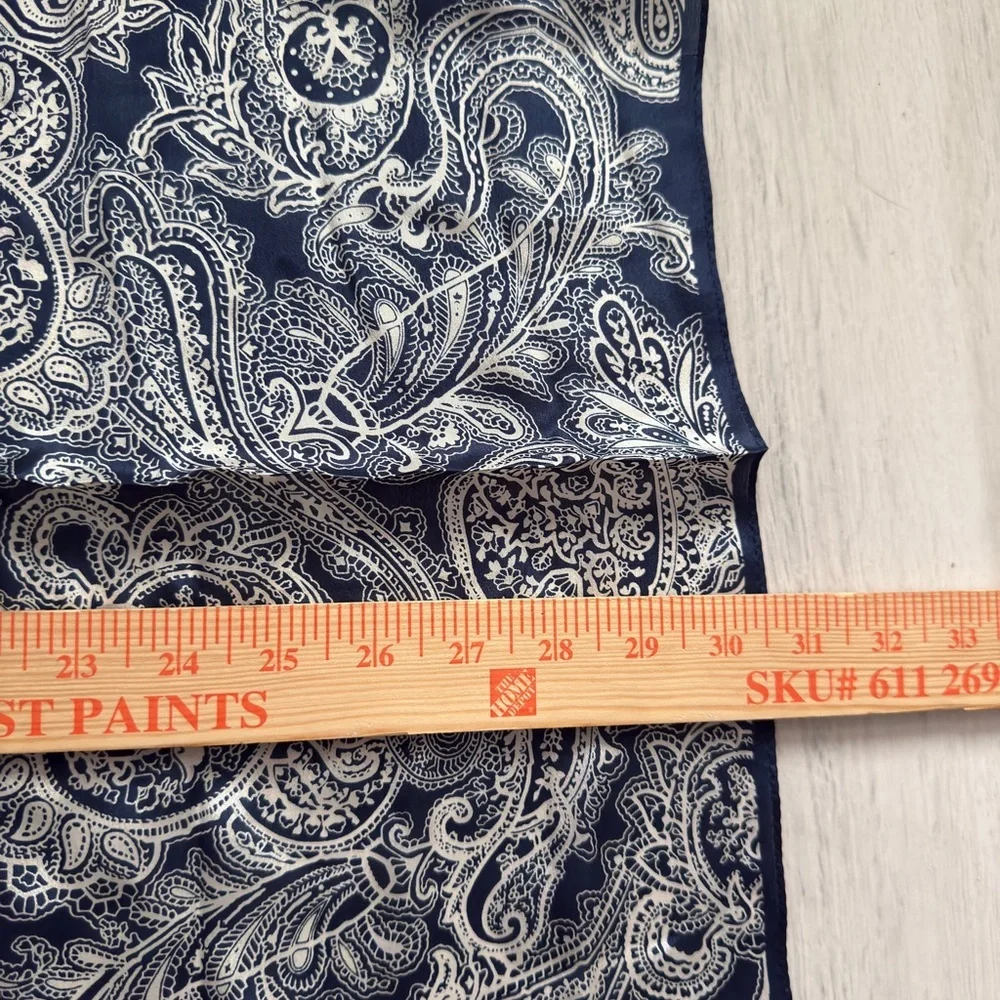 Valerie Stevens Navy and Cream Paisley Throw Blanket